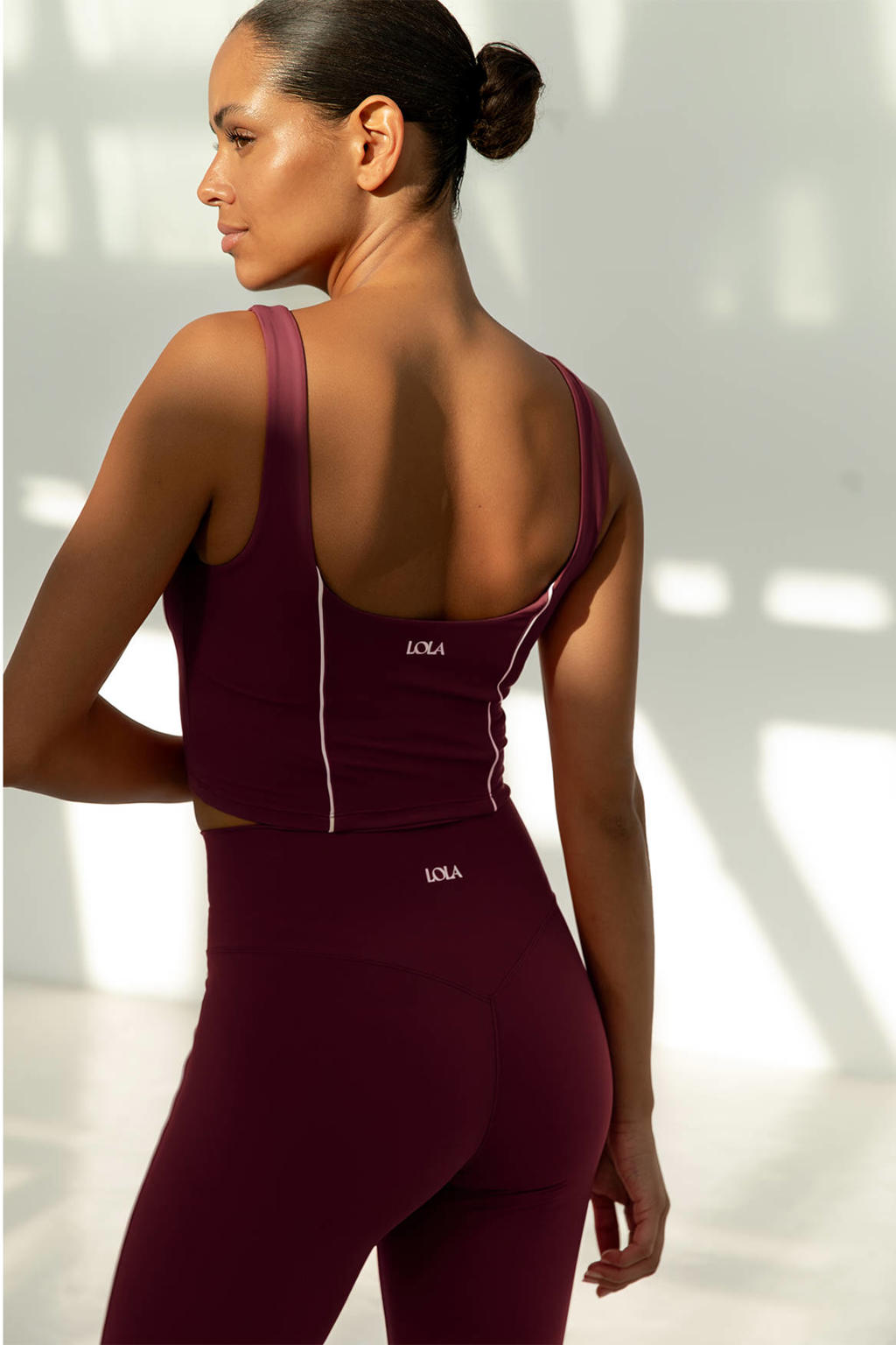 The Lola Club voorgevormde sport-bh light support - donkerrood