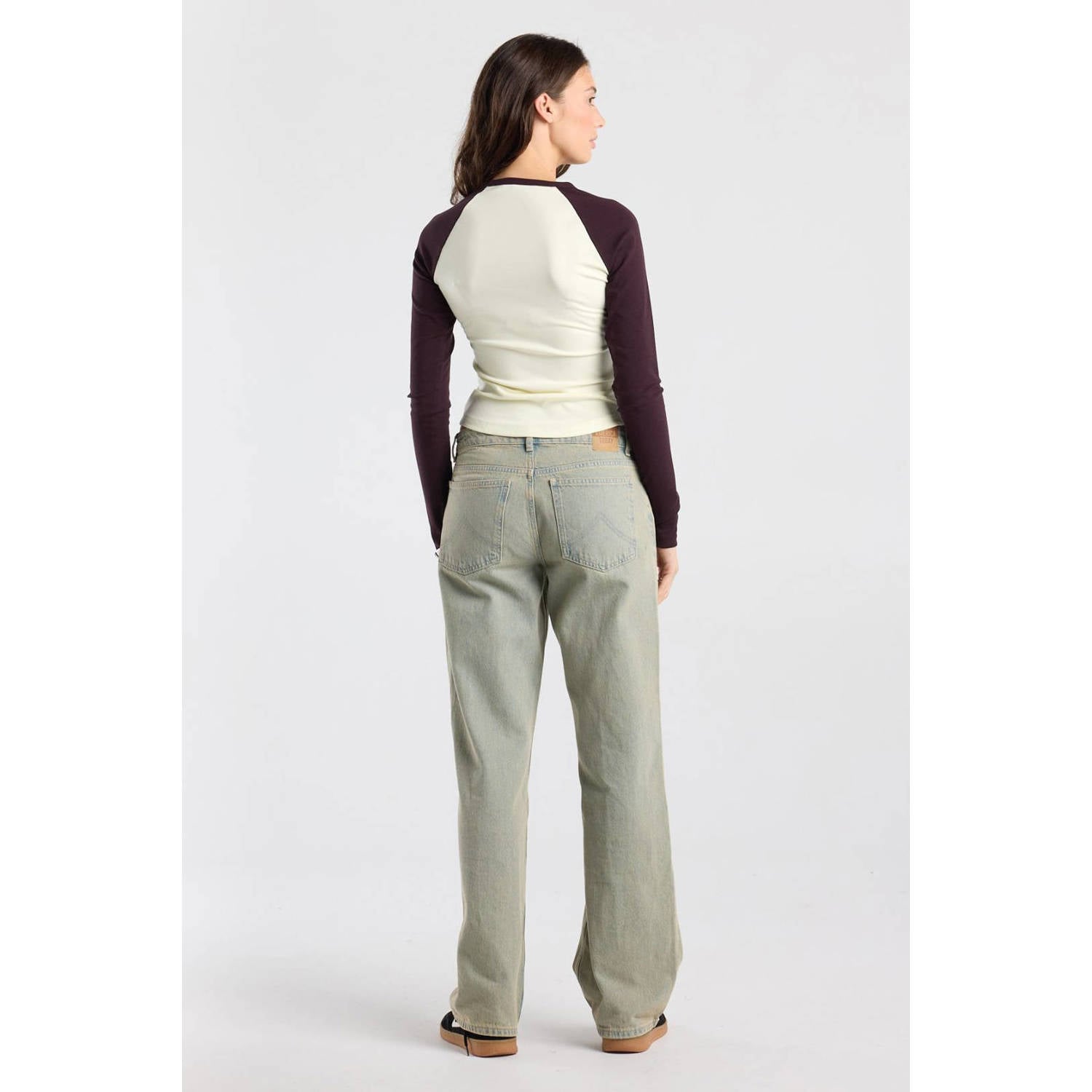 America Today top ecru rood