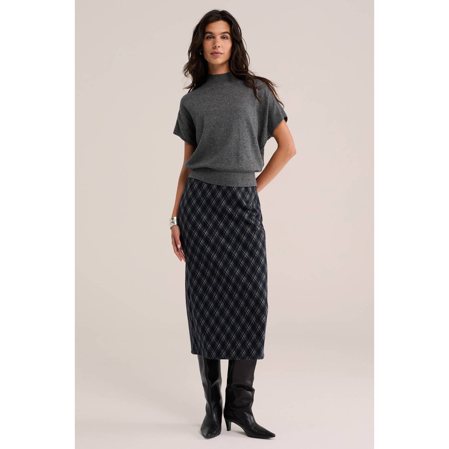 WE Fashion geruite midi kokerrok met split antraciet ecru zwart