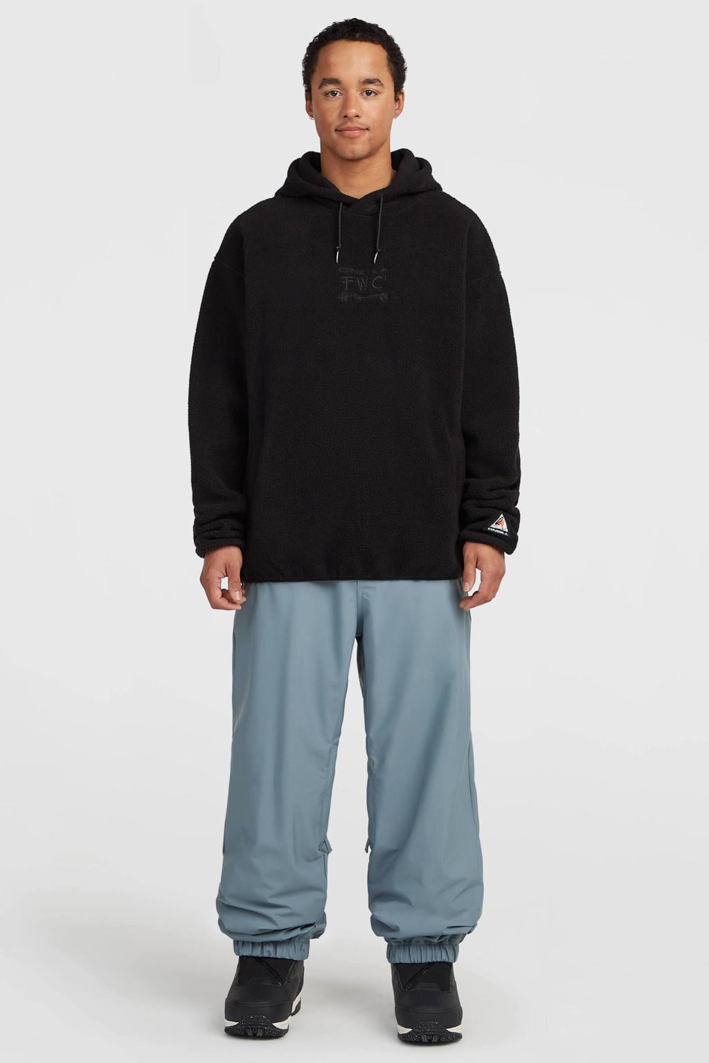 Zwarte heren O'Neill fleecetrui black out van sweat materiaal met effen, lange mouwen, capuchon en borduursels
