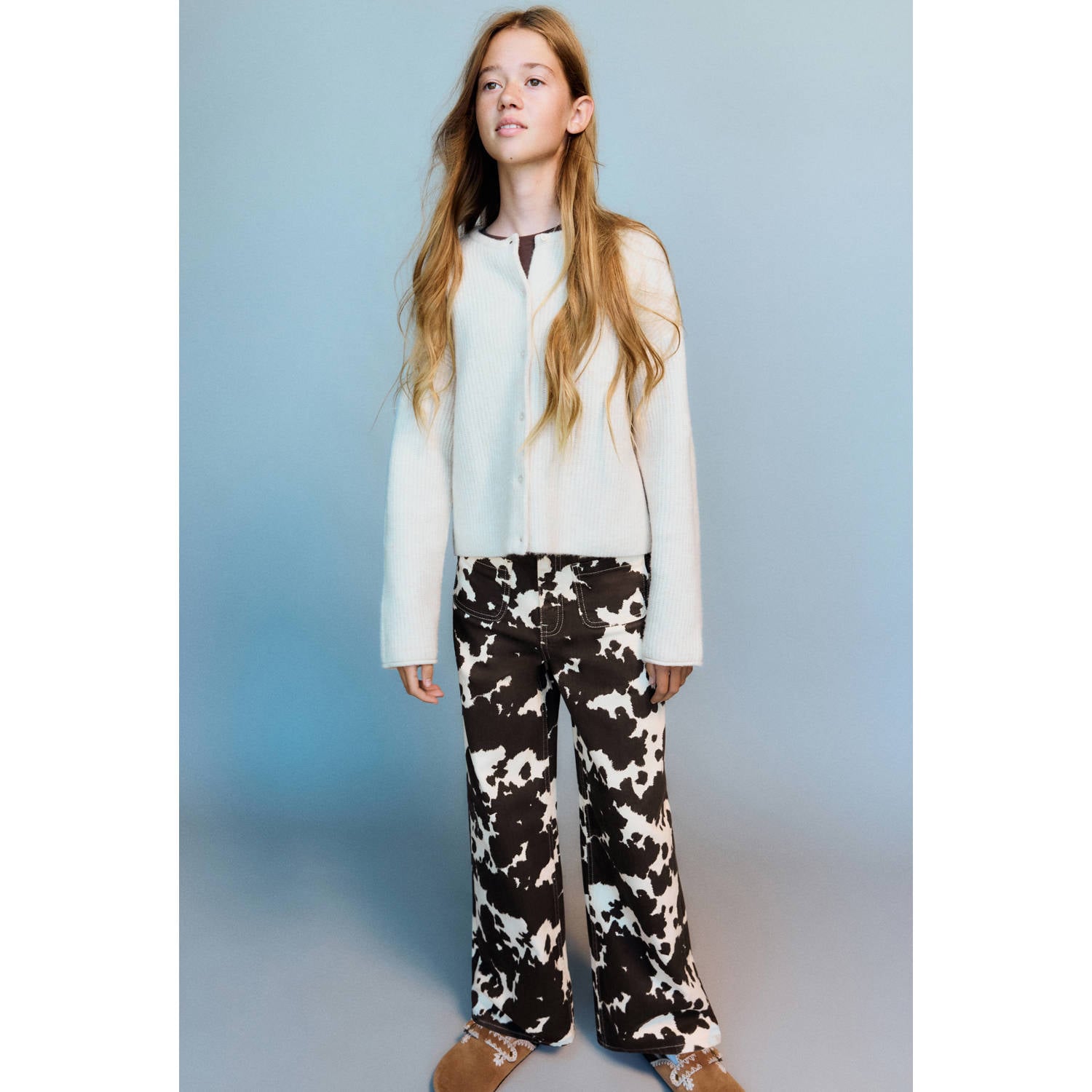 Mango Kids wide leg jeans met koeienprint