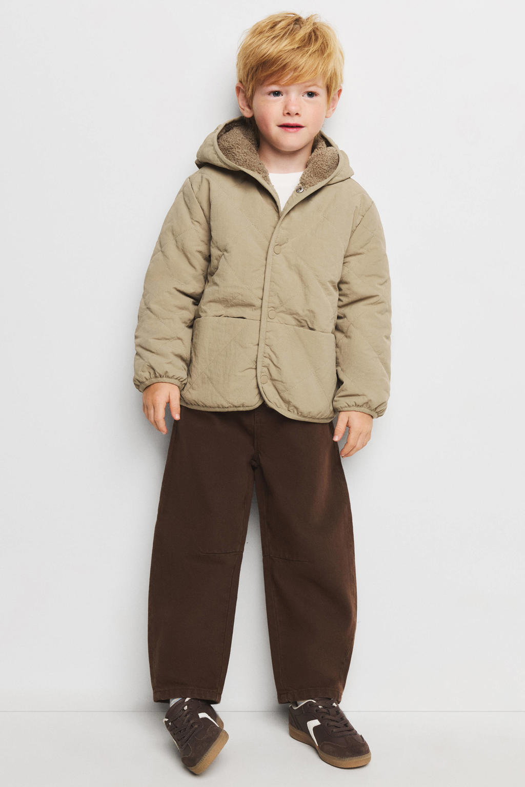 Beige jongens Mango Kids gewatteerde winterjas van polyamide met effen, lange mouwen, capuchon en drukknoopsluiting