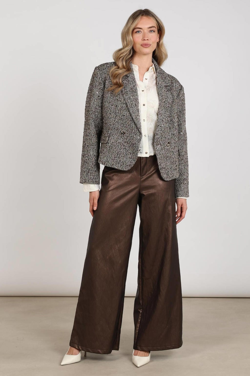 NUKUS imitatieleren wide leg broek - donkerbruin