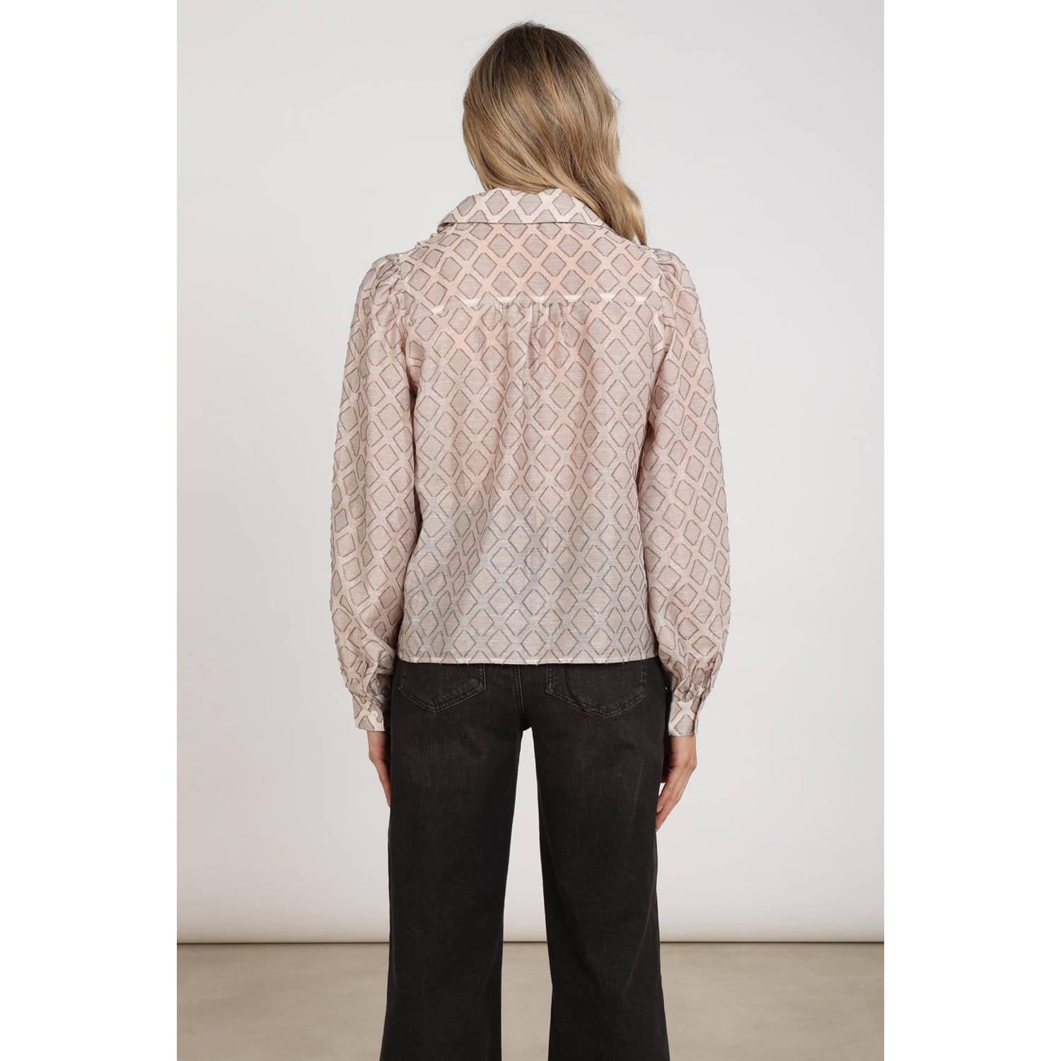 NUKUS geruite semi-transparante blouse zand