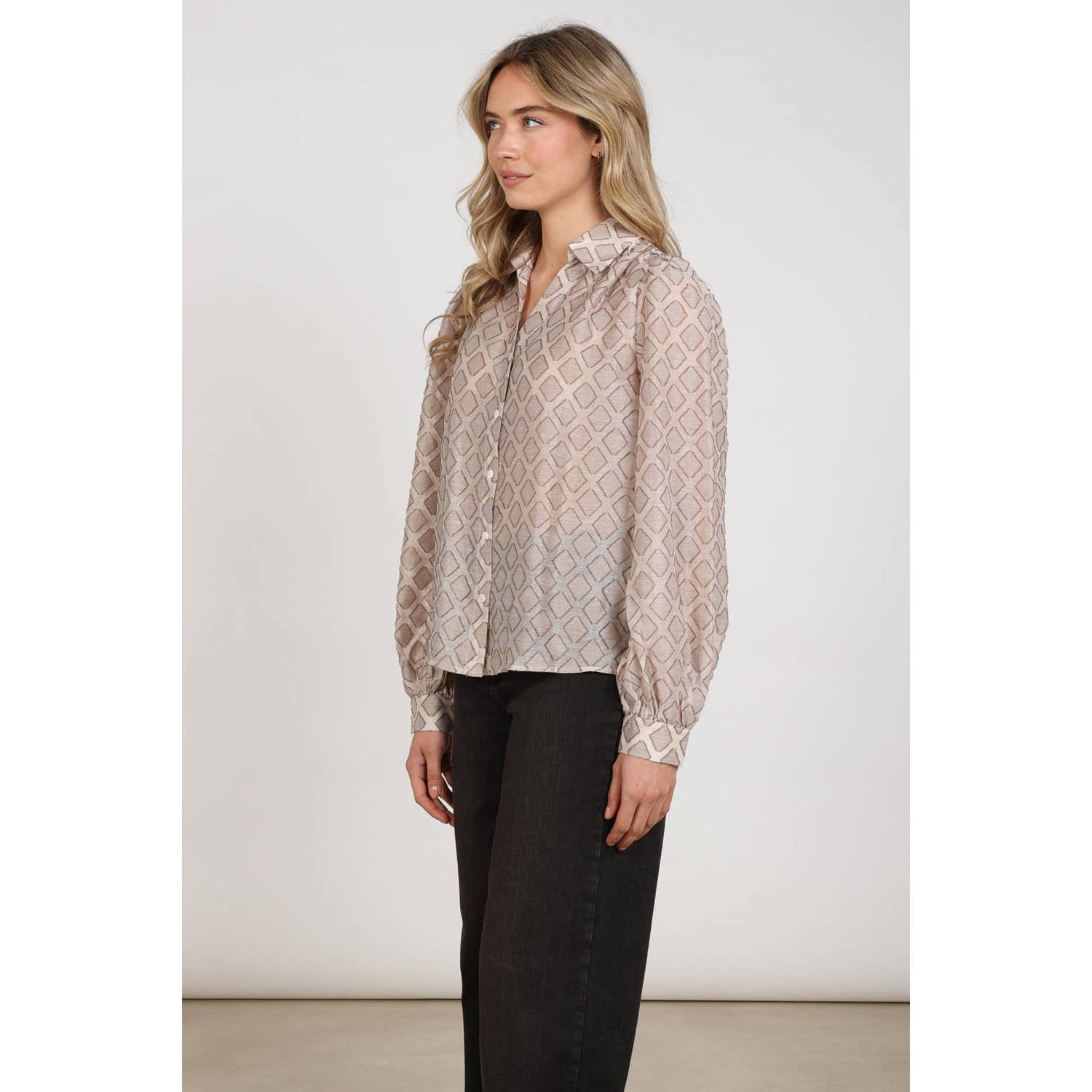NUKUS geruite semi-transparante blouse zand