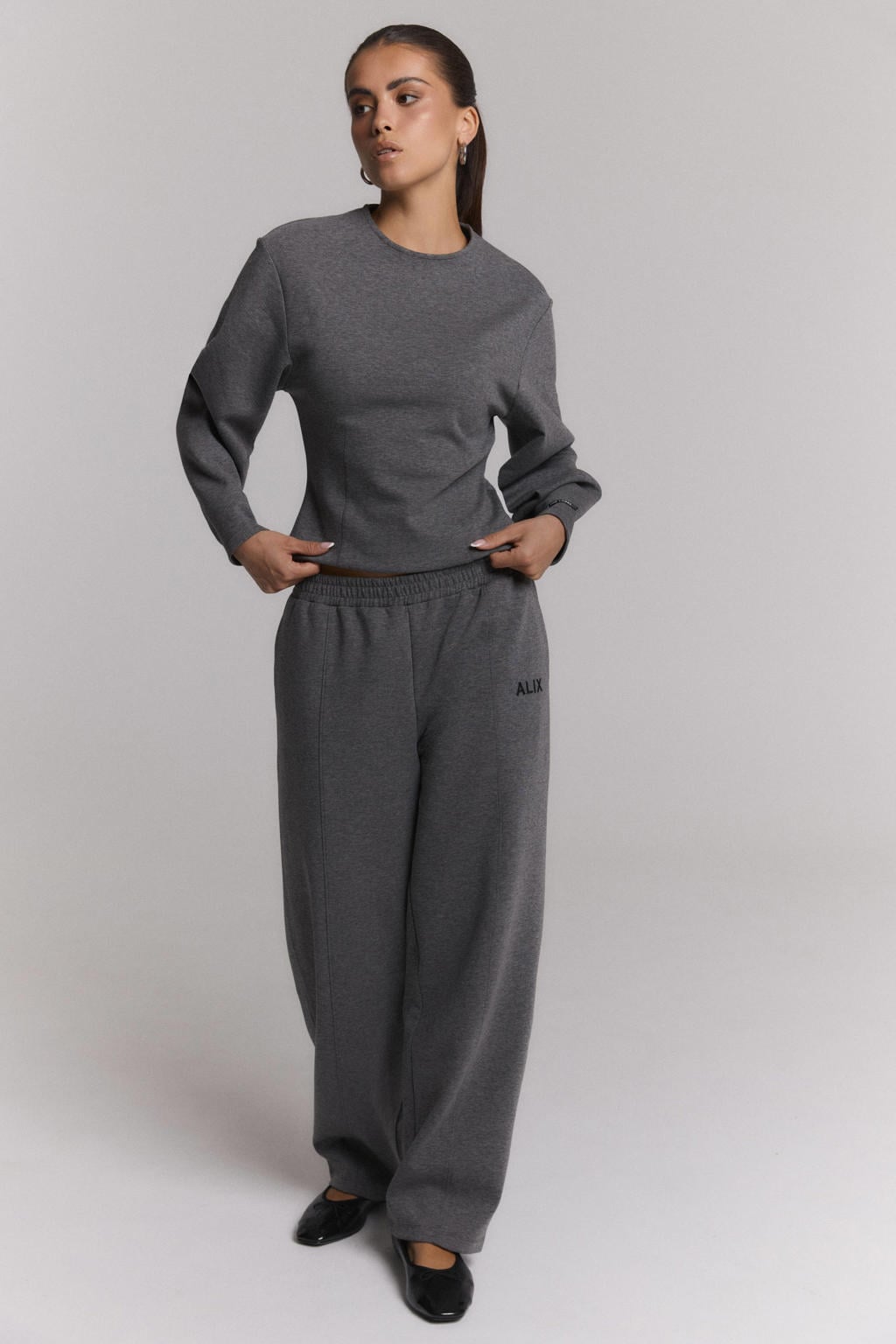 Alix the Label getailleerde top - grijs