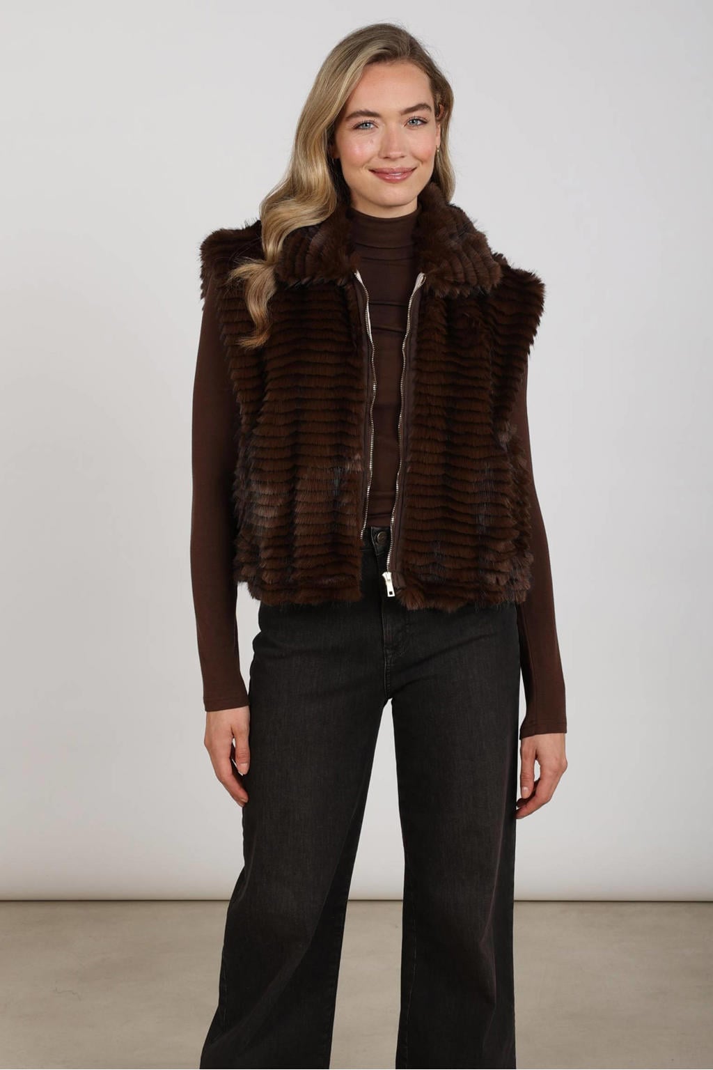 Donkerblauwe dames NUKUS gilet van imitatiebont met effen, klassieke kraag, ritssluiting en elastische boord