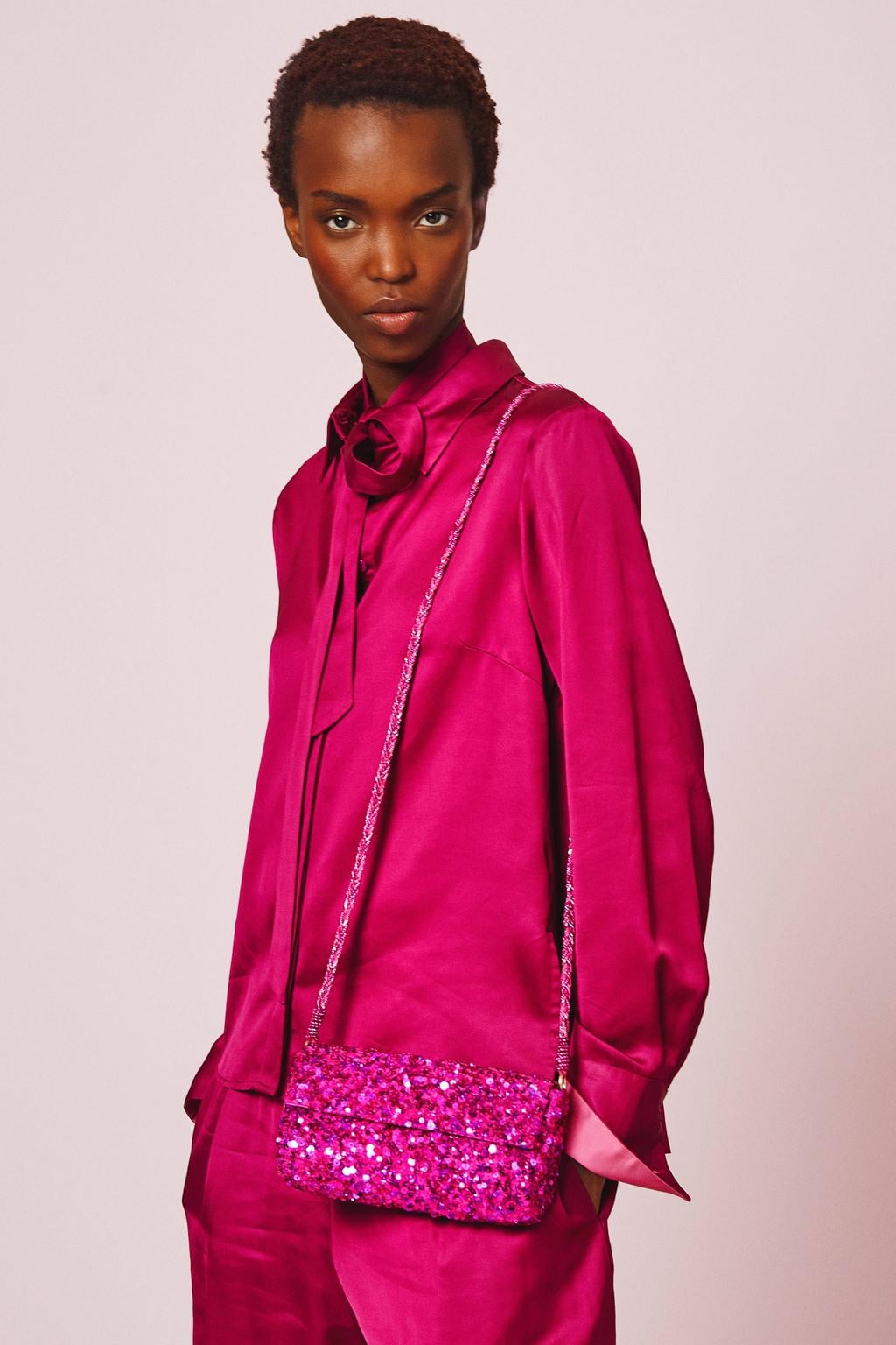 Fuchsia dames Oilily blouse van viscose met effen, lange mouwen, strikkraag en blinde knoopsluiting
