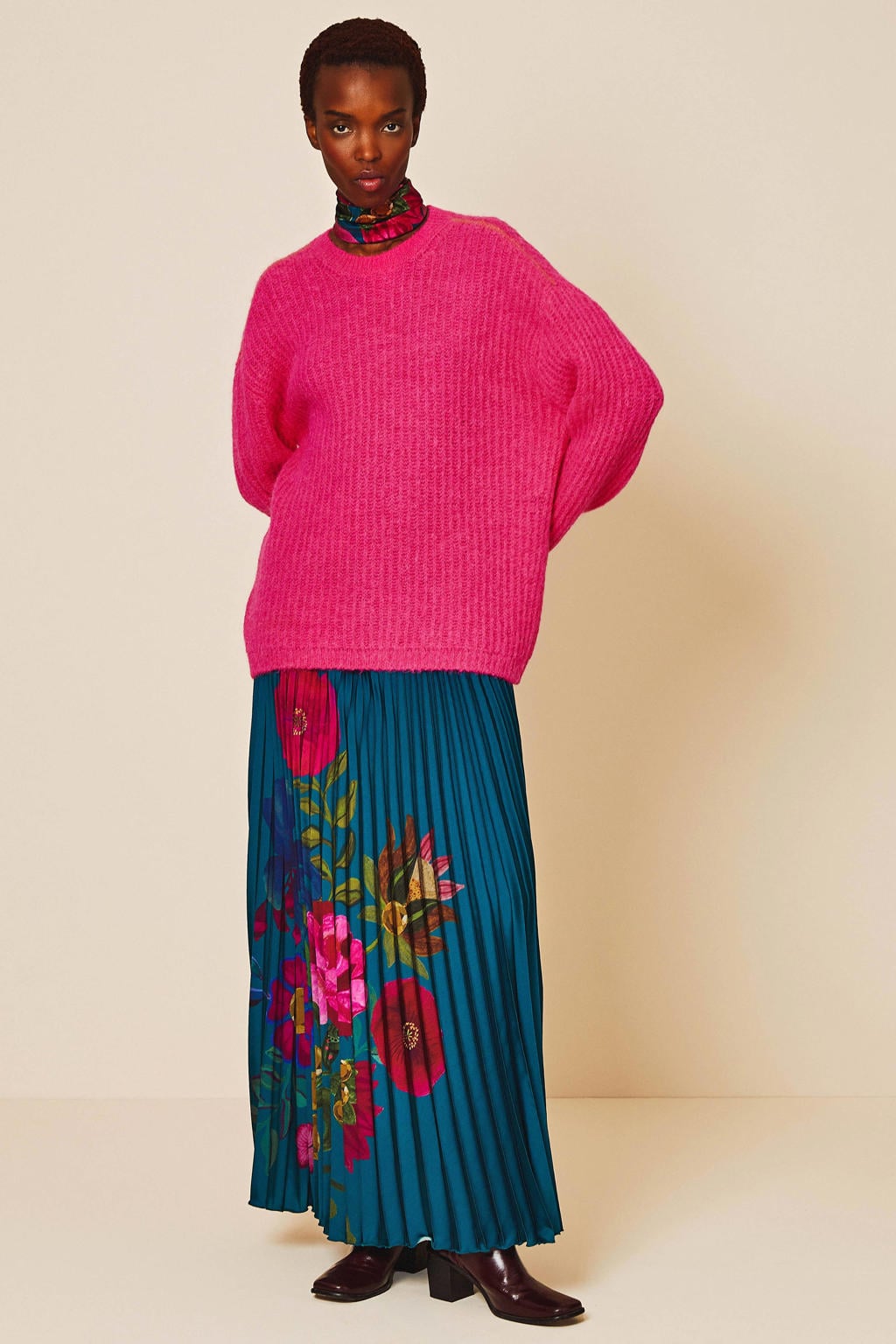 Blauw en multikleurige dames Oilily gebloemde plissé rok gemaakt van polyester en met elastische tailleband