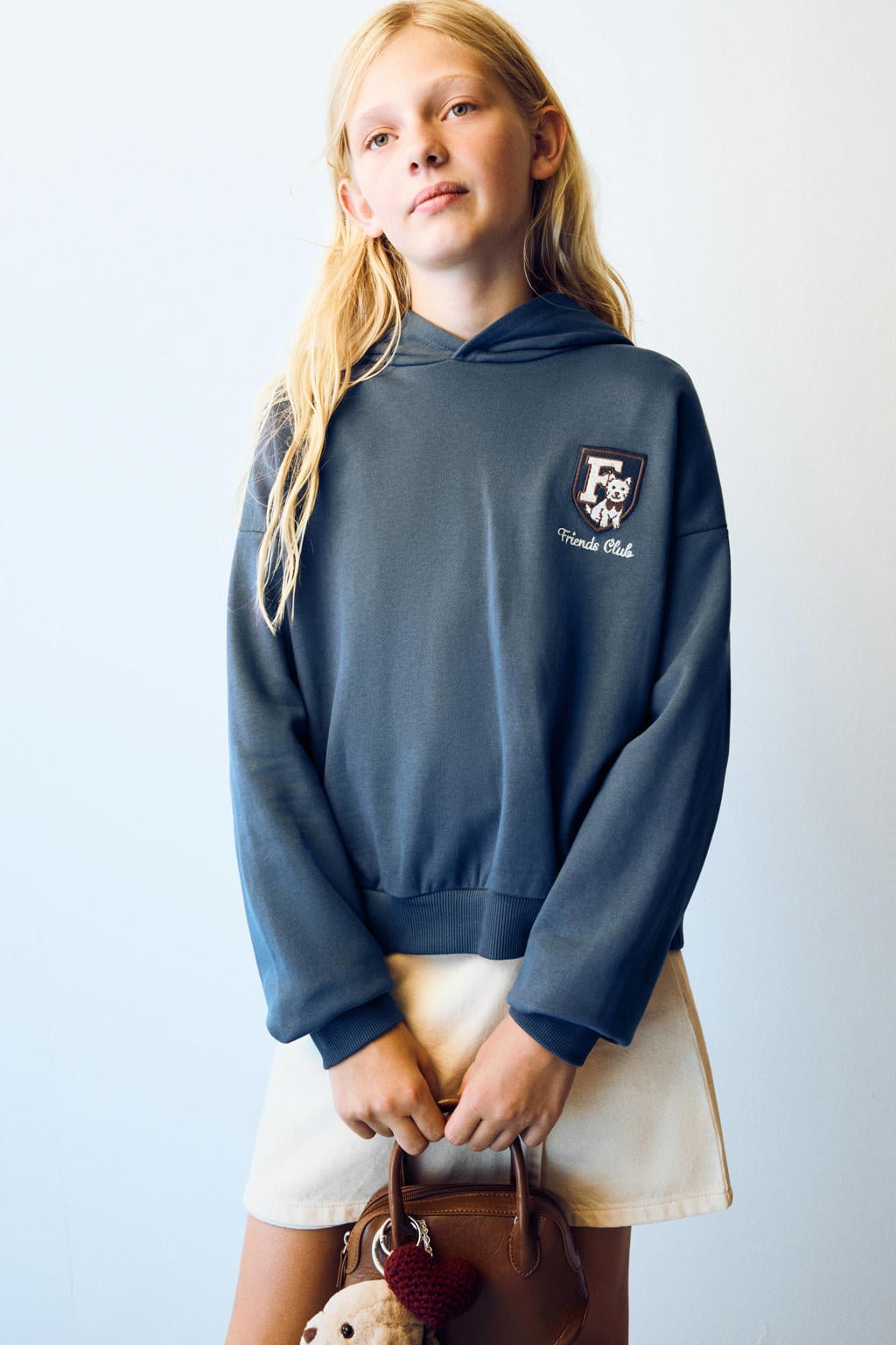 Blauwe meisjes Mango Kids hoodie en van sweat materiaal met backprint, lange mouwen en borduursels
