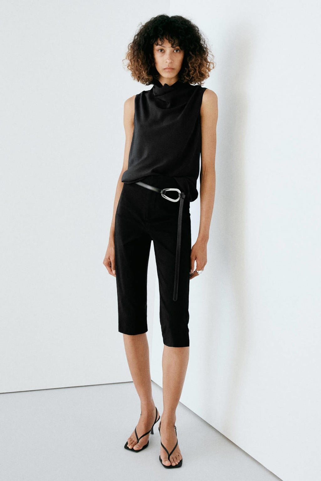Zwarte dames Mango top van viscose met effen en watervalhals