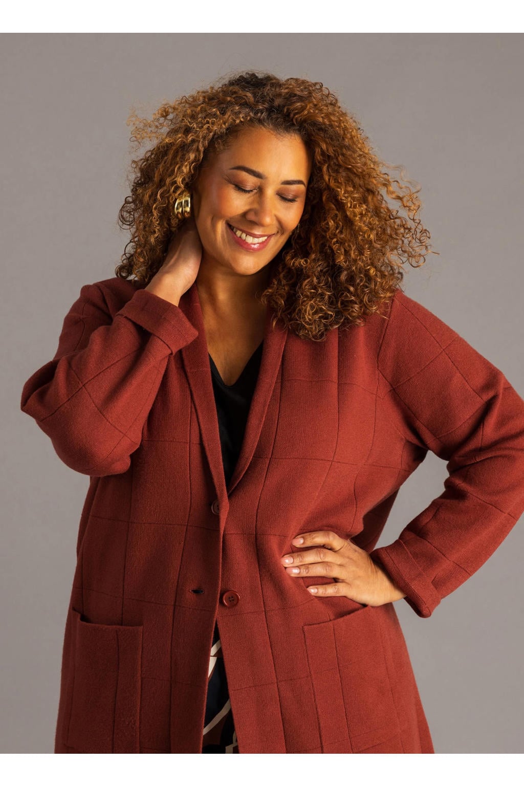 Colletta Plus Size lang geruit vest - bruin