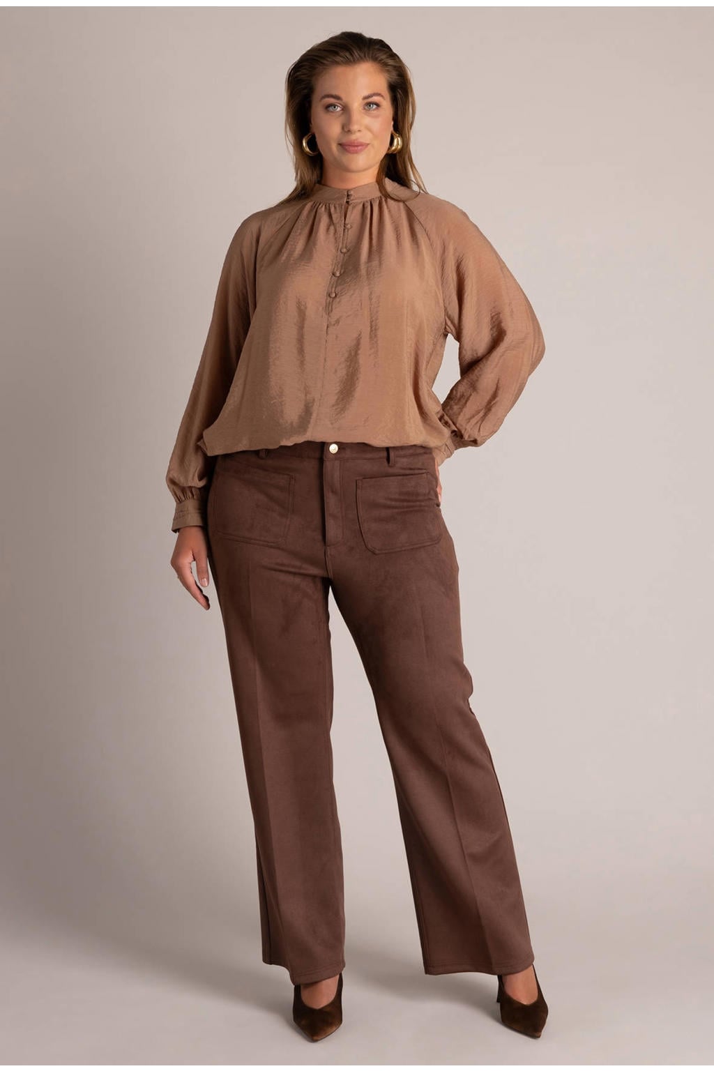 Yest Curve Plus Size suèdelook straight leg broek - bruin