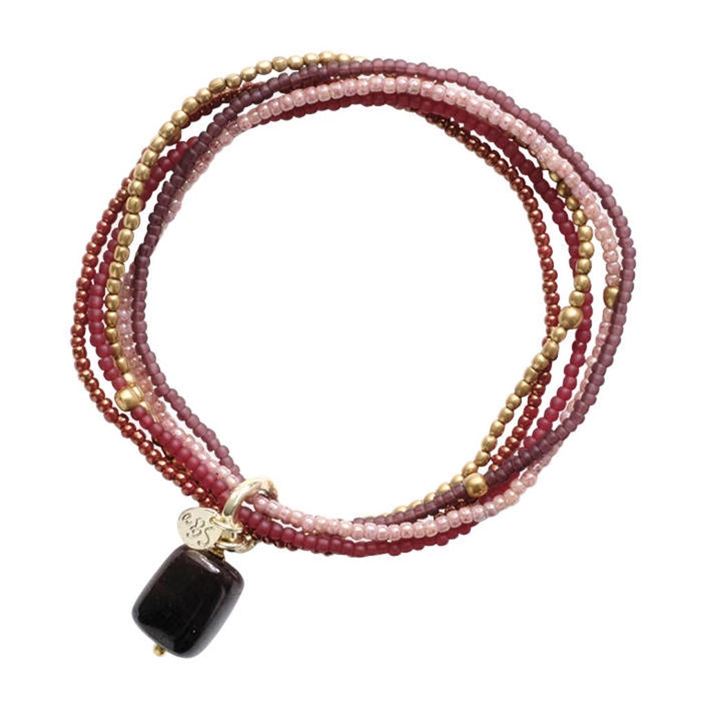 A Beautiful Story armband Nirmala Garnet