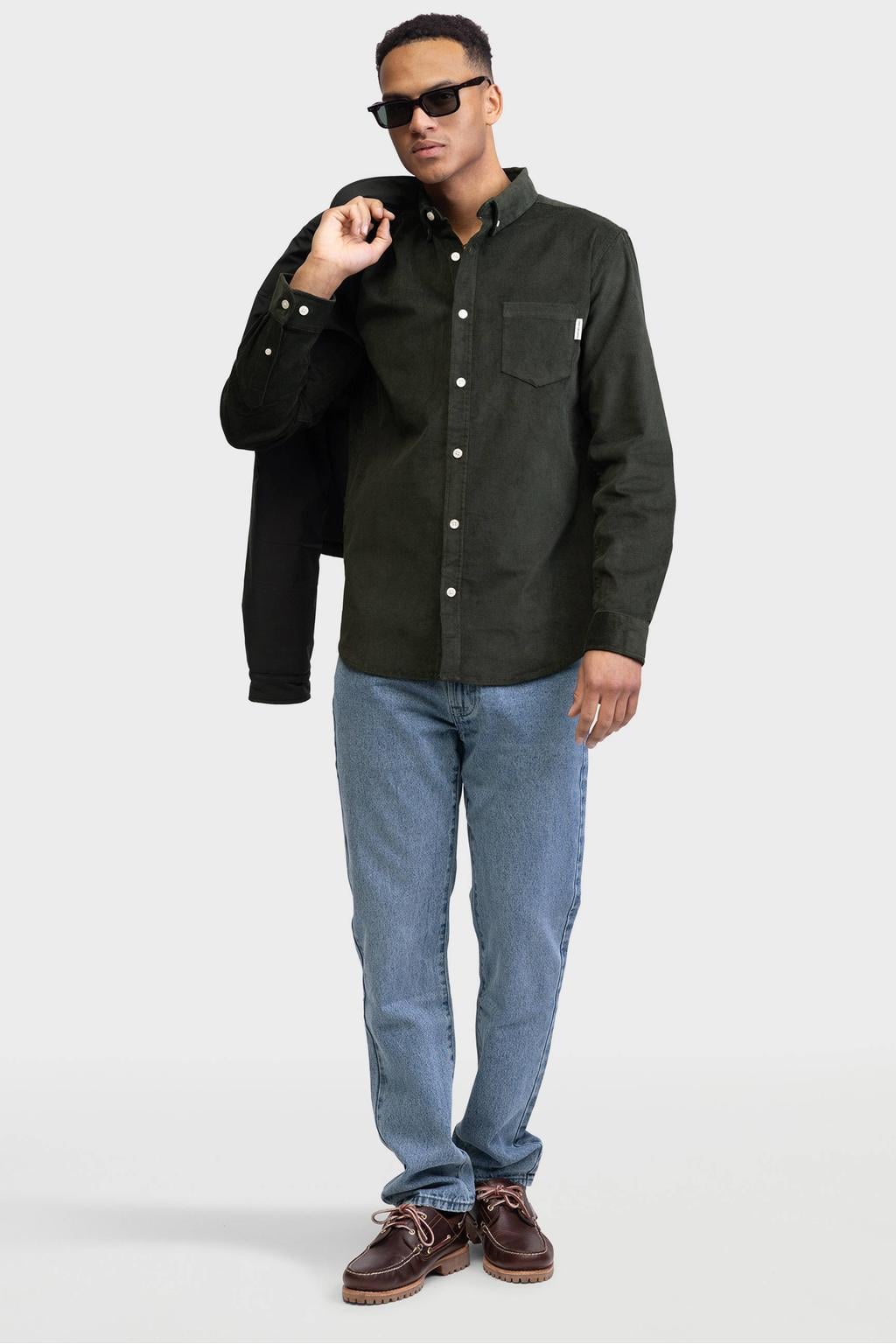 Antraciete heren Redefined Rebel regular fit casual overhemd van katoen met effen, lange mouwen en klassieke kraag