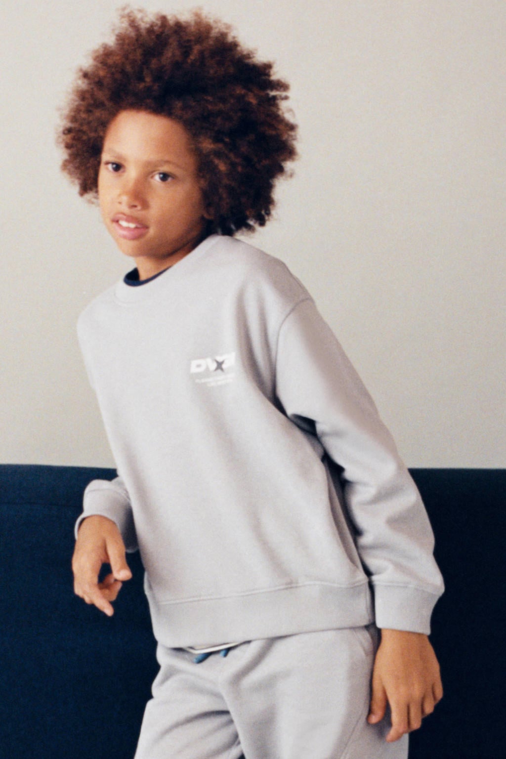 Mango Kids sweater met backprint - grijs