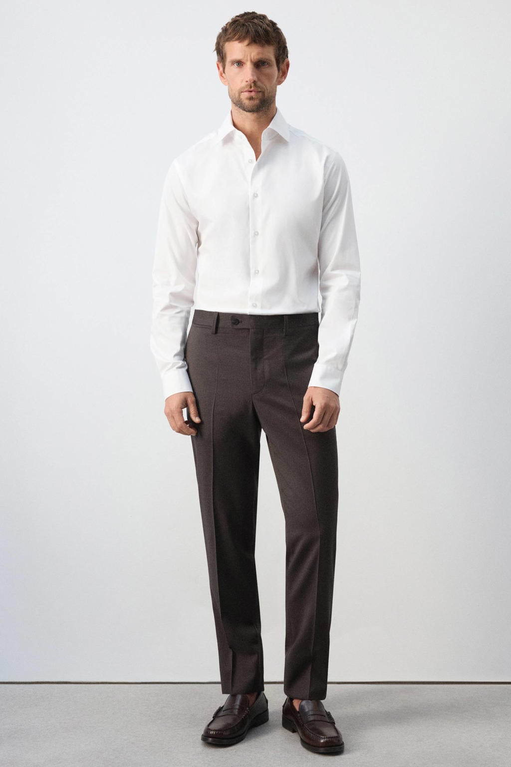 Witte heren Mango Man slim fit overhemd van katoen met effen, lange mouwen en klassieke kraag