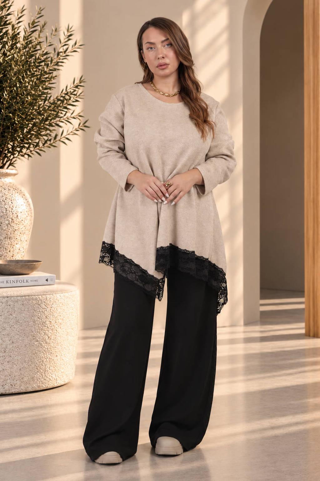 Curviss Plus Size asymmetrische top - beige