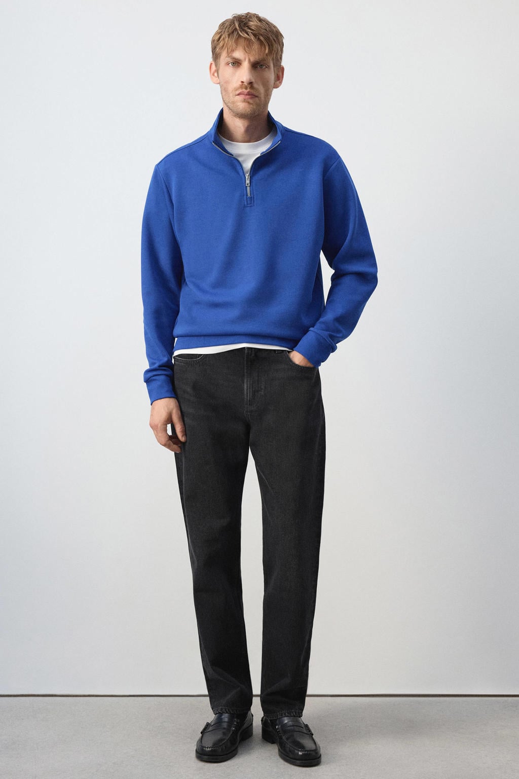 Blauwe heren Mango Man regular fit sweater met effen, lange mouwen en geribde boorden