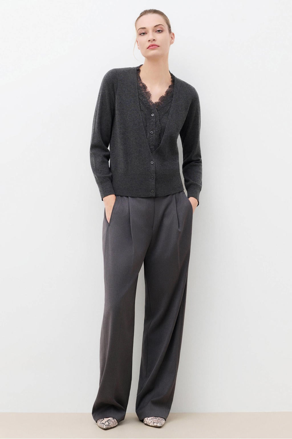 Antraciete dames Caroll gebreid gemêleerd vest met melée print, lange mouwen, V-hals en kant