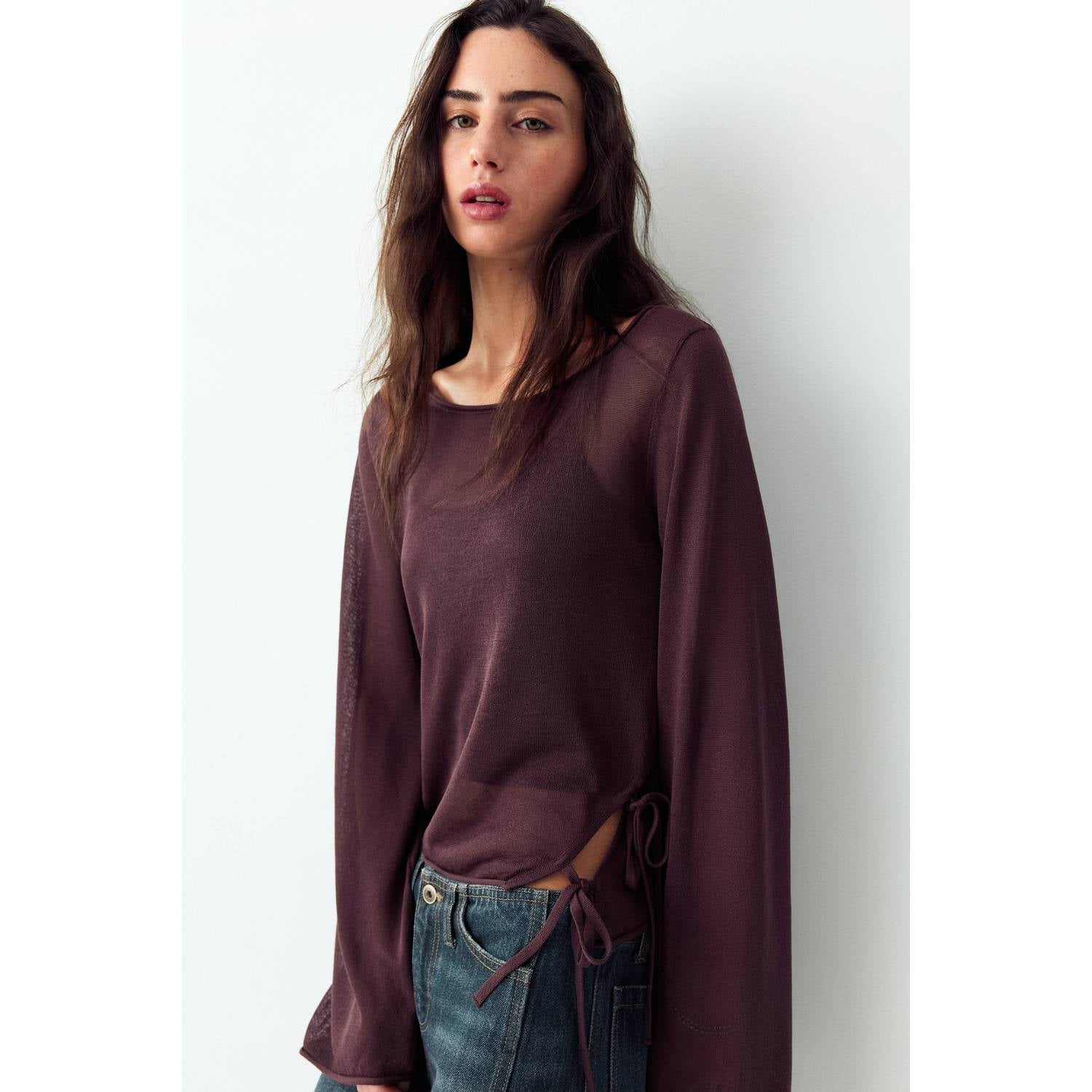 MANGO TEEN semi-transparante cropped blousetop met cut-out donkerrood