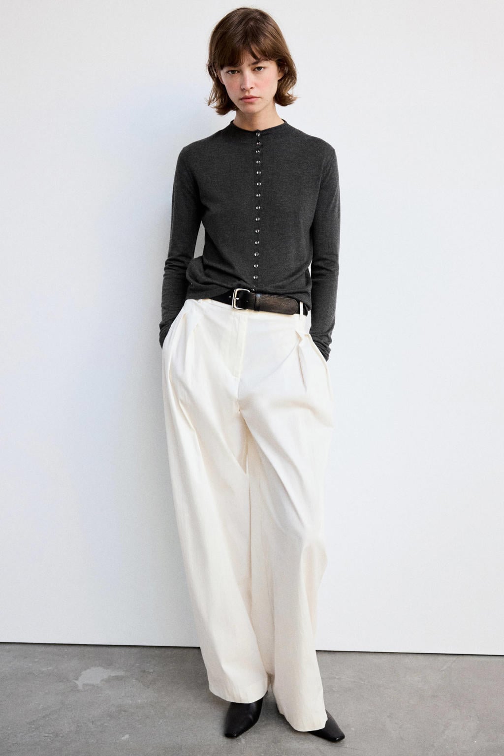 Antraciete dames Mango van viscose met effen, lange mouwen, ronde hals en knoopsluiting