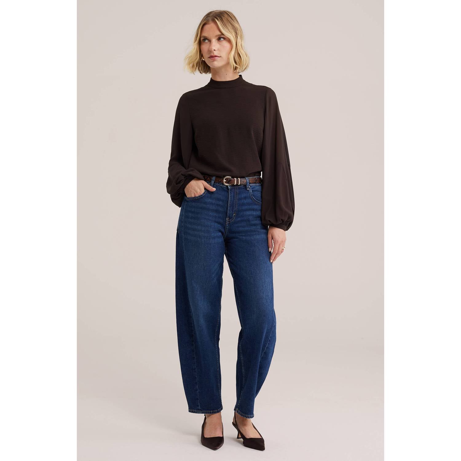 WE Fashion blousetop donkerbruin