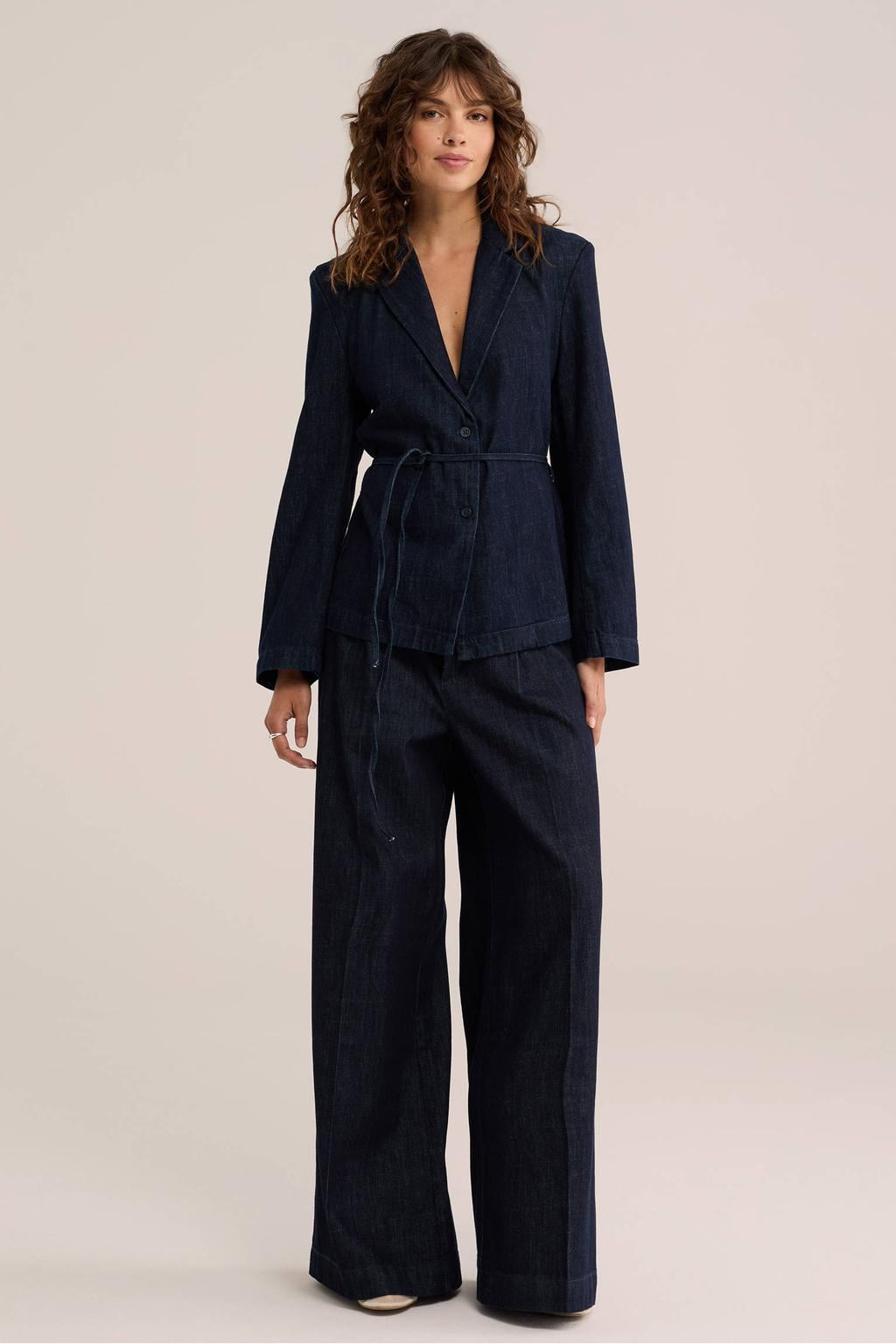 WE Fashion denim getailleerde blazer met ceintuur - dark blue denim