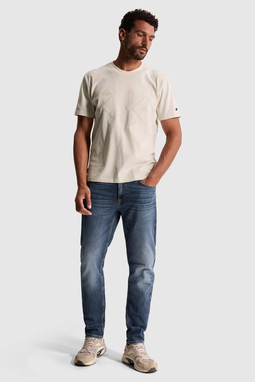 Cast Iron regular fit T-shirt met print - ecru