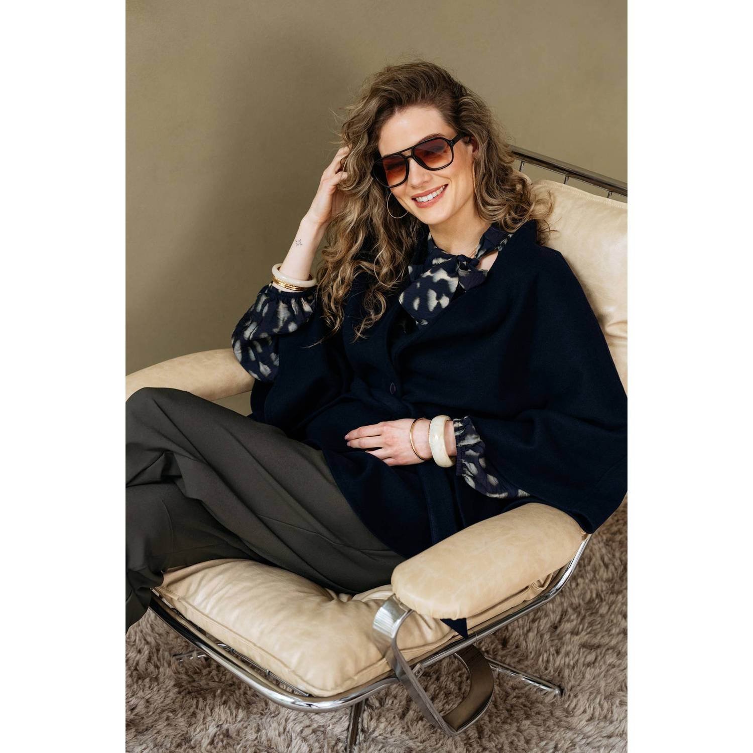 &Co Woman travelstof slim fit broek met plooien donkergroen