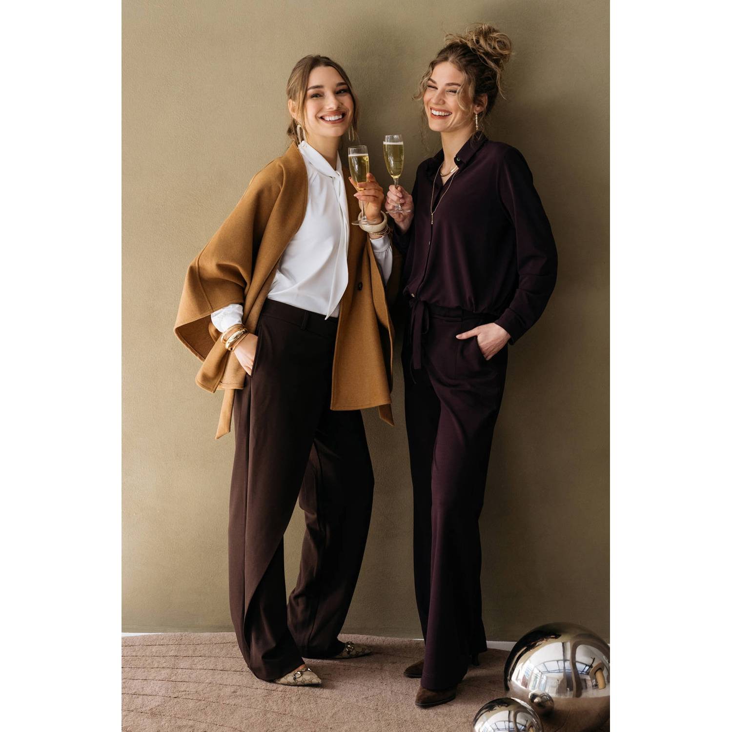 &Co Woman wide leg broek donkerpaars