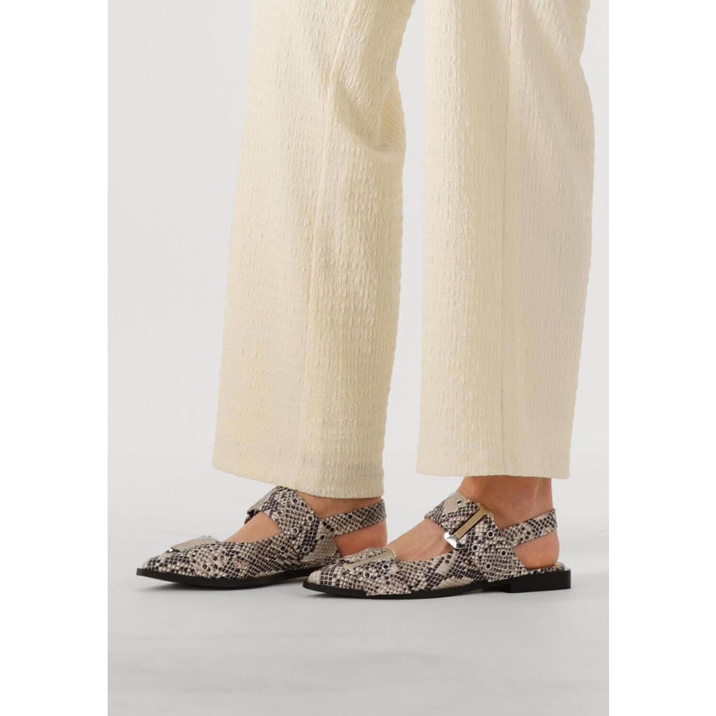 Steve Madden Hakken Grand Ave Beige
