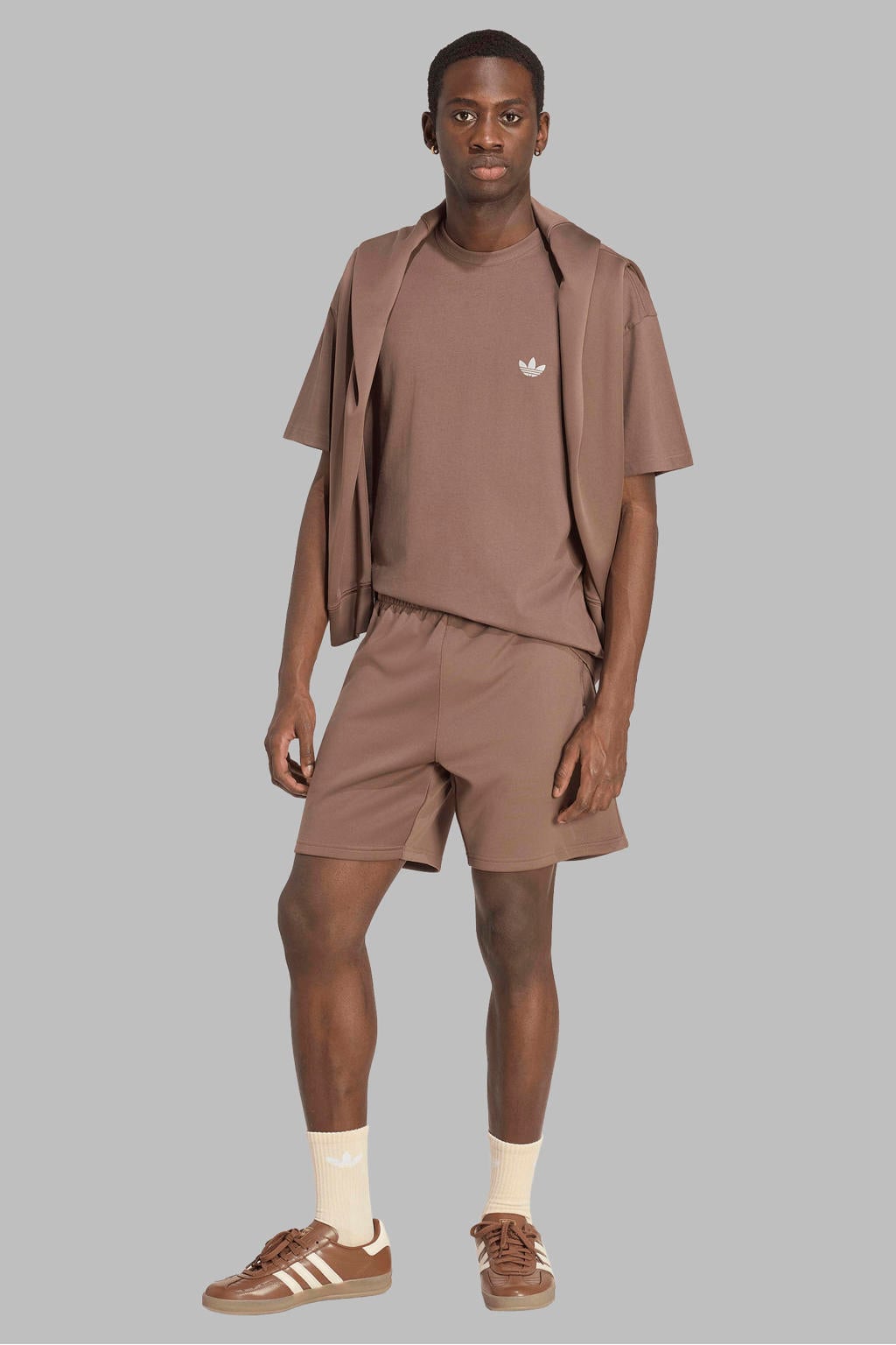 Bruine heren adidas Originals regular fit T-shirt van katoen met effen, korte mouwen en ronde hals