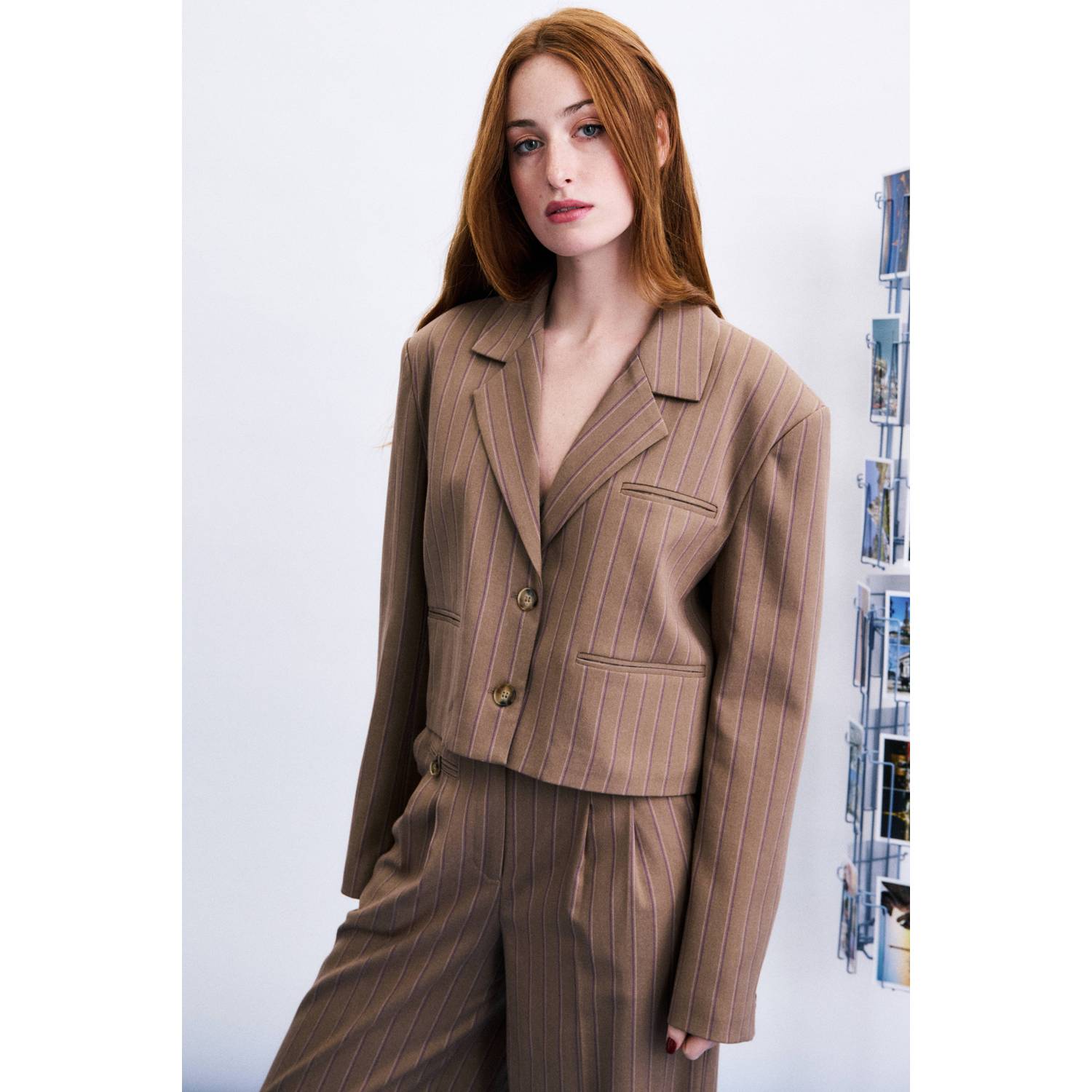 FRNCH cropped blazer met krijtstreep bruin