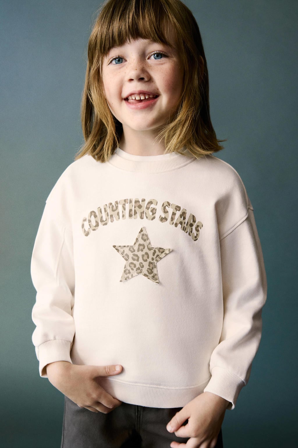 Witte meisjes Mango Kids sweater en tekst met lange mouwen en ronde hals