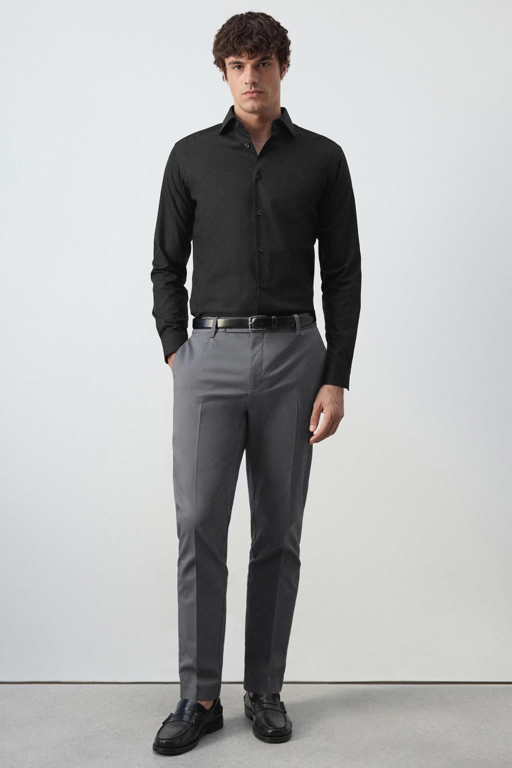 Zwarte heren Mango Man slim fit overhemd van katoen met effen, lange mouwen en klassieke kraag
