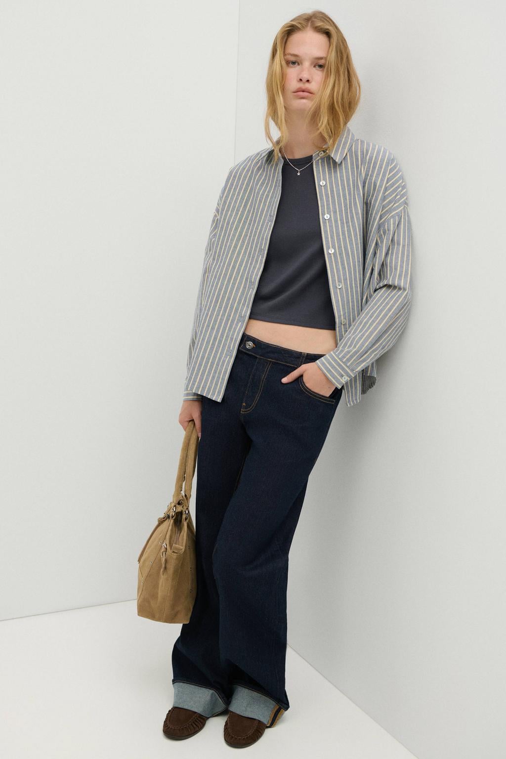 Lichtblauw en ecru meisjes MANGO TEEN gestreepte blouse van katoen met lange mouwen, klassieke kraag en knoopsluiting