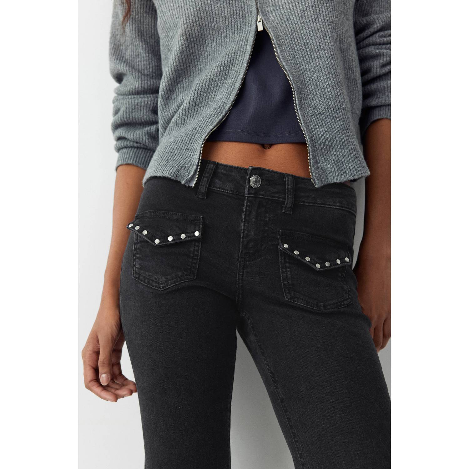 MANGO TEEN low waist flared jeans met studs grey denim