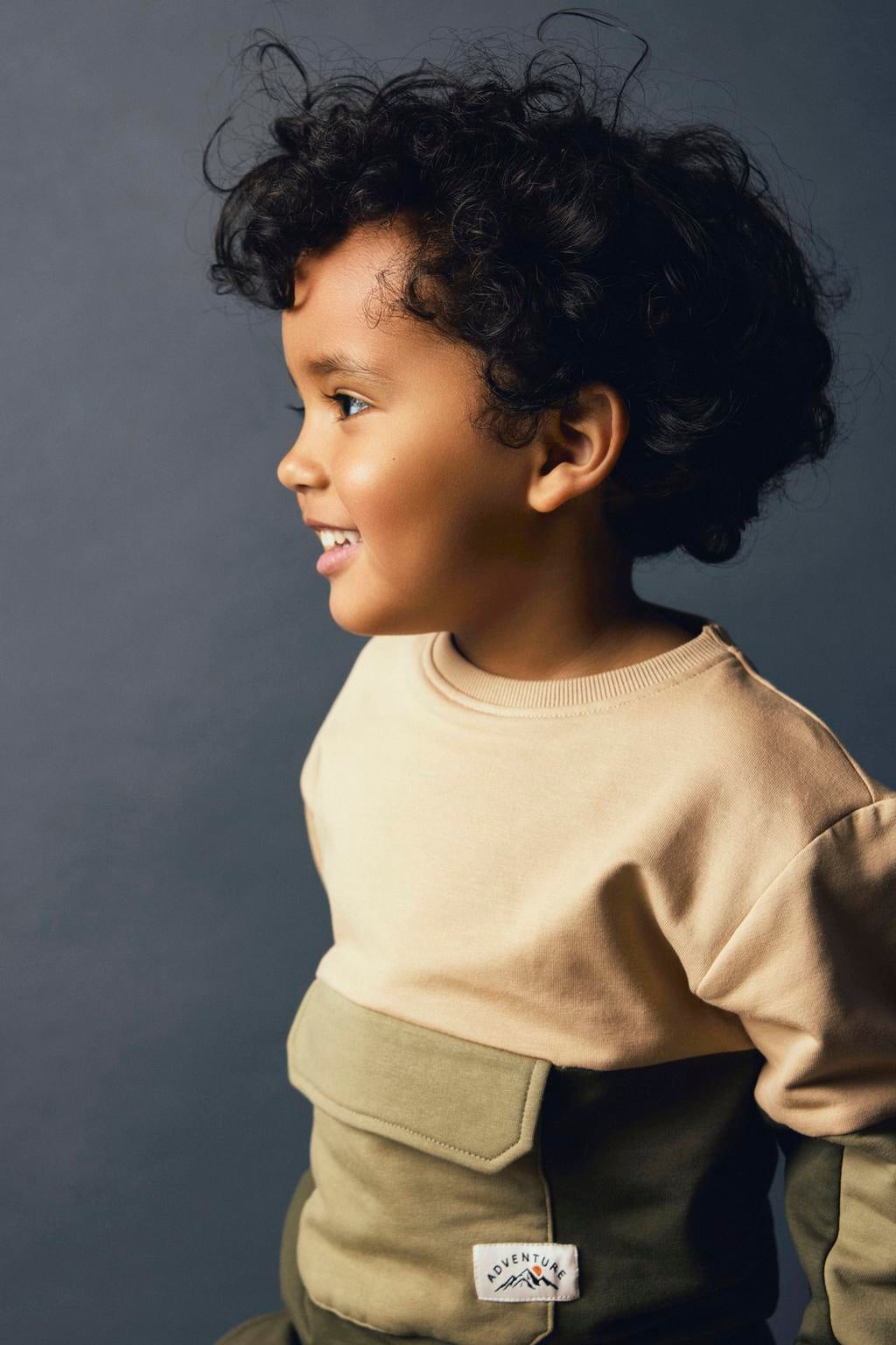 Groen en beige jongens NAME IT MINI sweater met meerkleurige print, lange mouwen, ronde hals en geribde boorden