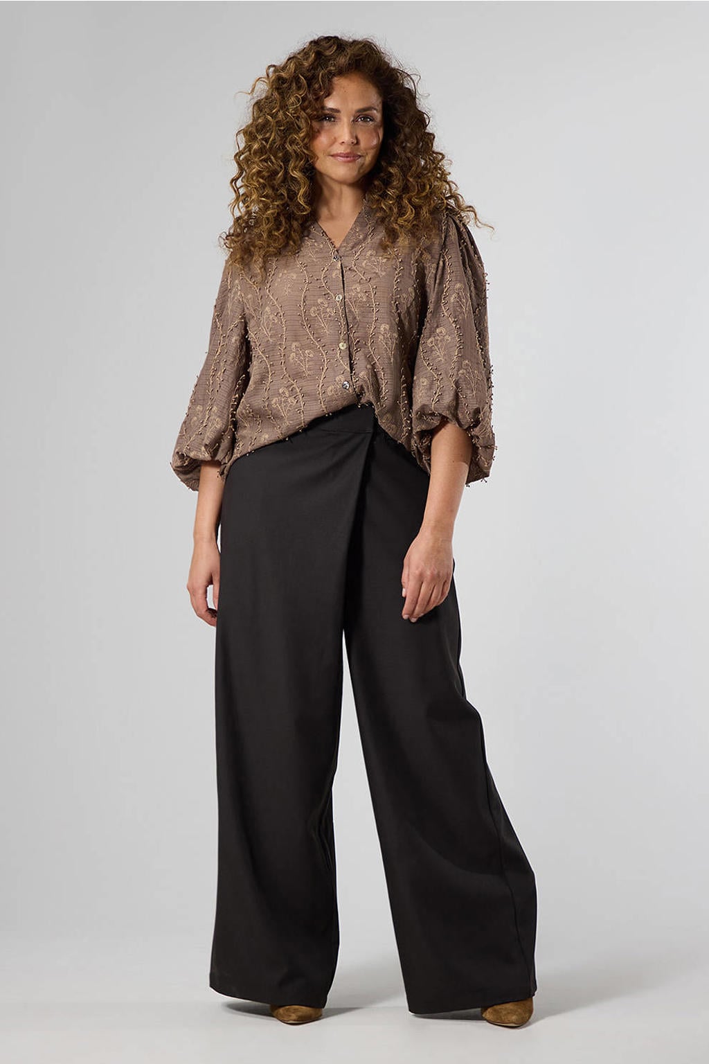 Bruine dames LabeL DOT blouse van polyester met effen, driekwart mouwen, reverskraag en knoopsluiting