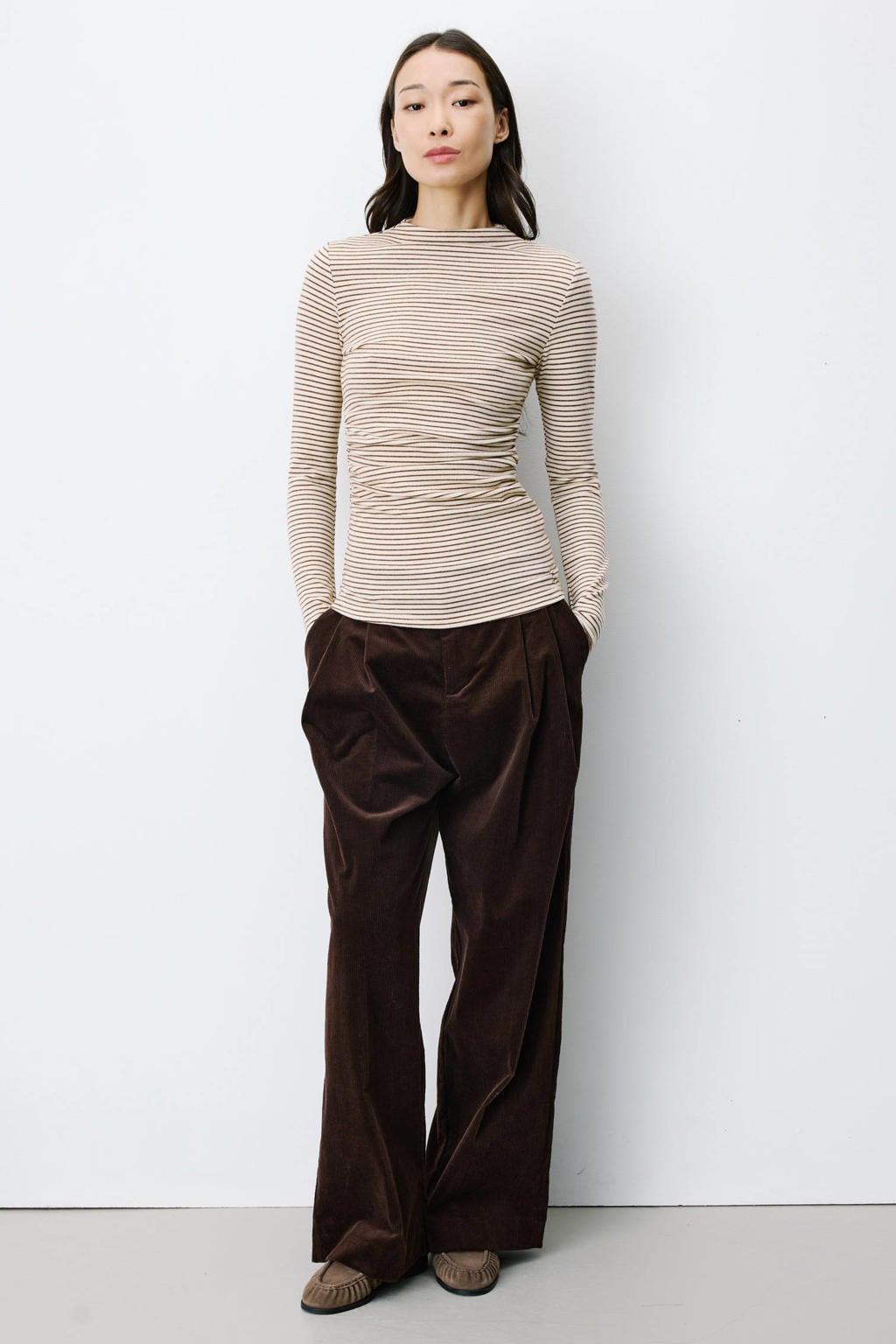 Ecru en bruine dames Grace & Mila wollen gestreept T-shirt met lange mouwen en opstaande kraag