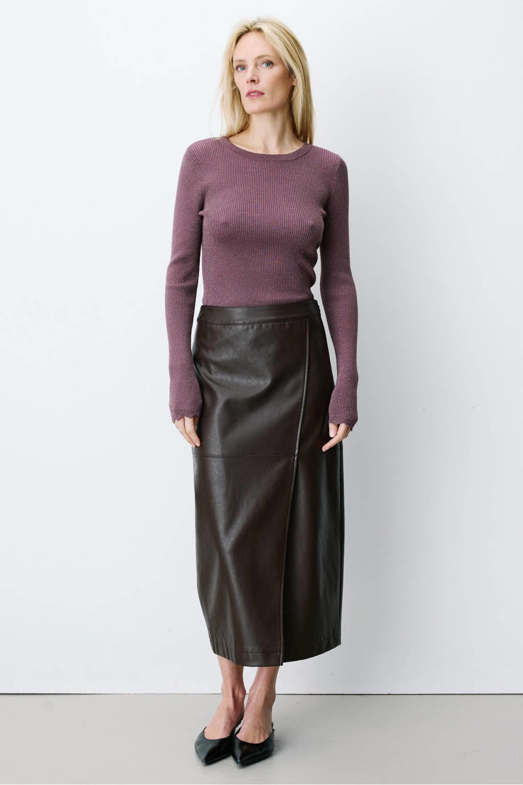 Bruine dames Grace & Mila imitatieleren midi rok voorzien van ritssluiting