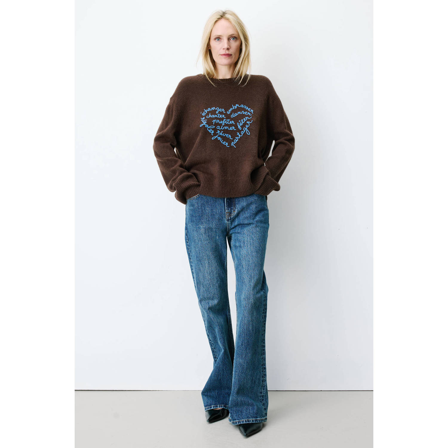 Grace & Mila gebreide trui met borduursels en wol bruin blauw
