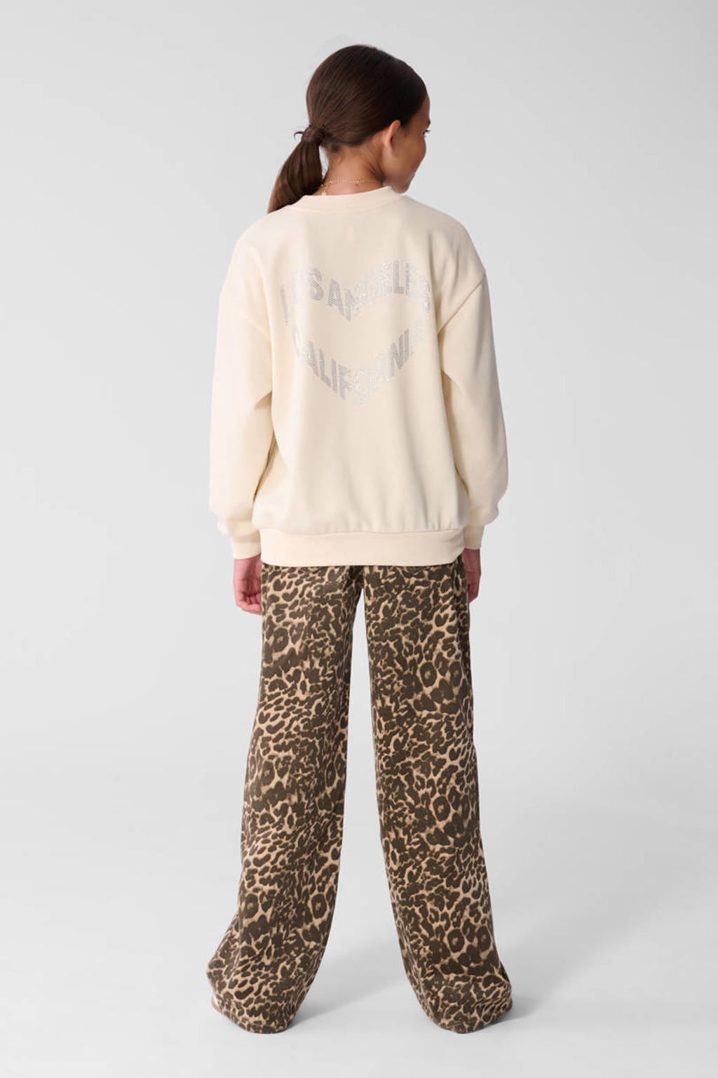 Ecru meisjes Shoeby sweater en met backprint, lange mouwen, ronde hals en glitters