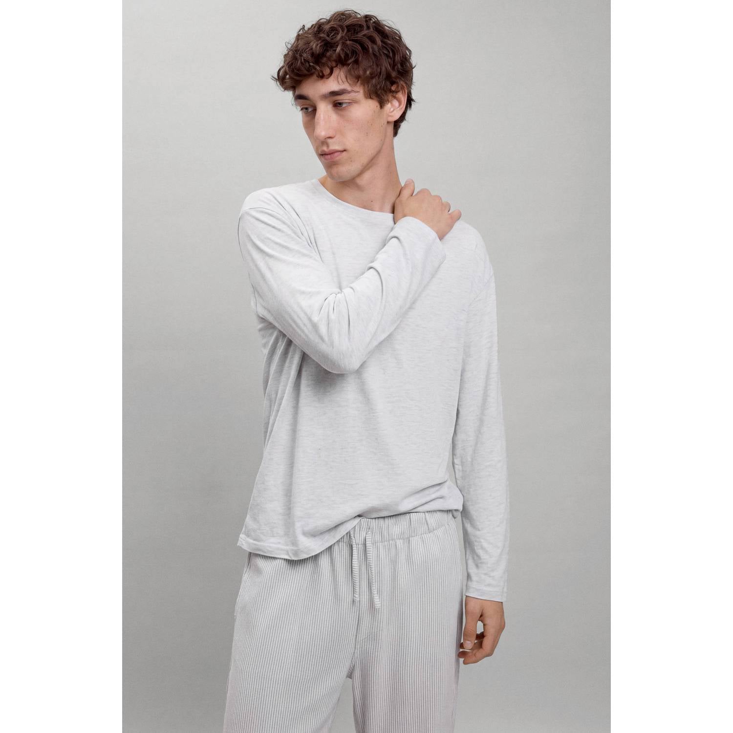 MANGO TEEN gestreepte pyjama lichtgrijs wit