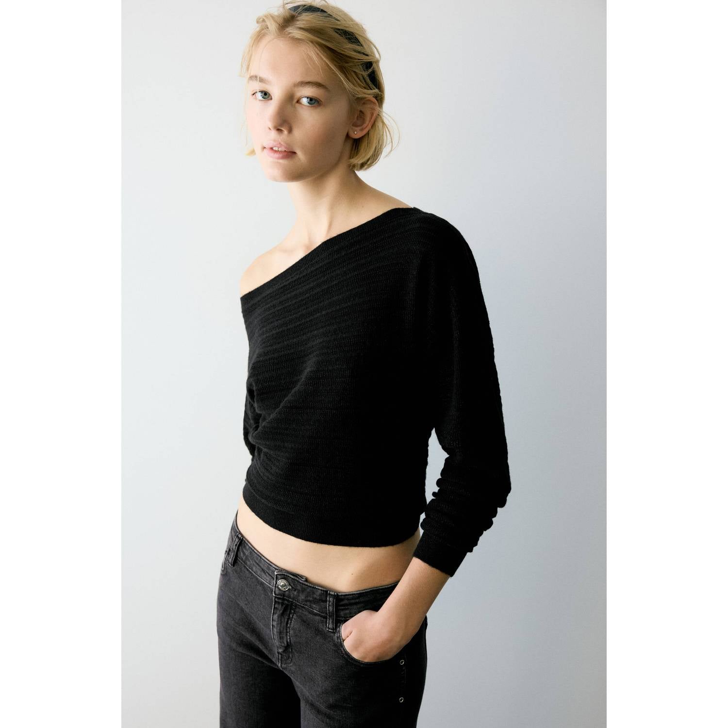 MANGO TEEN aansluitende cropped top zwart