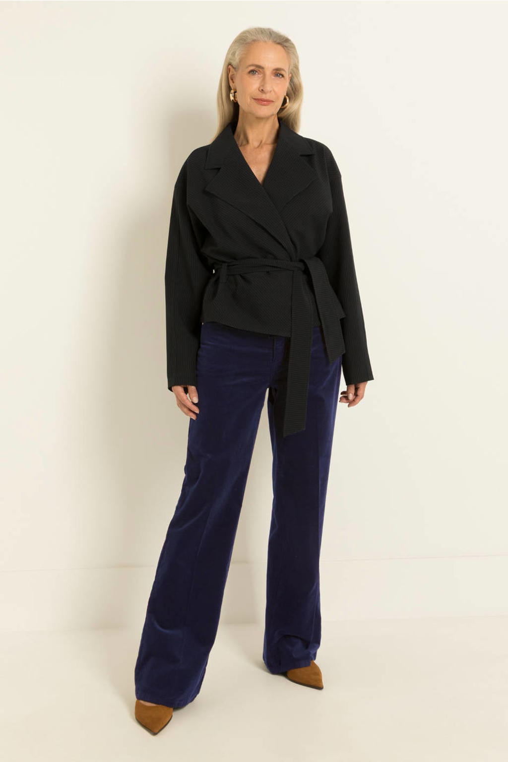 Blauwe dames Claudia Sträter flared jeans van corduroy met regular waist, rits- en knoopsluiting en effen