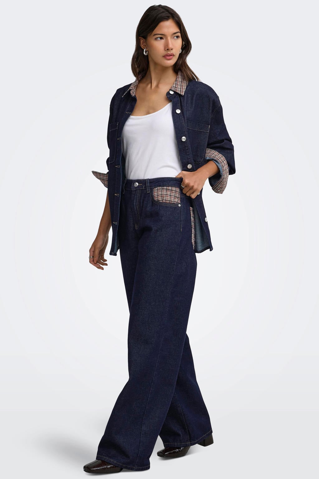 Dark blue denim dames ONLY Onlhope Hw Wide Check Dnm Siji wide leg jeans met high waist, rits- en knoopsluiting en effen