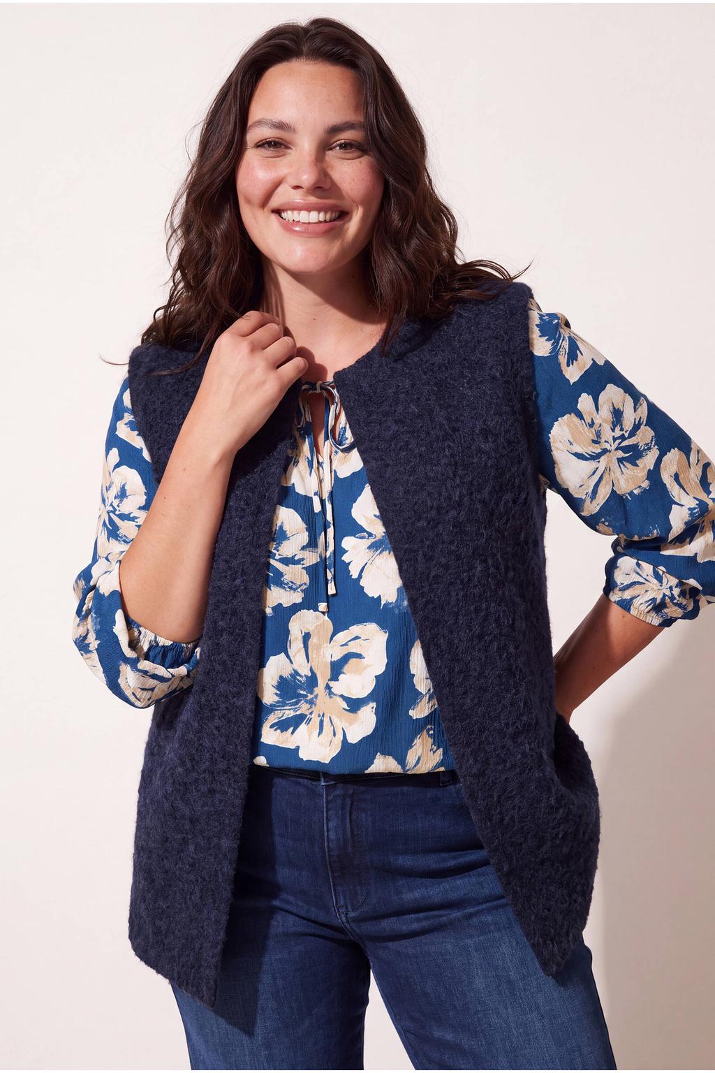 Donkerblauwe dames Miss Etam Plus teddy gilet met effen en knoopsluiting
