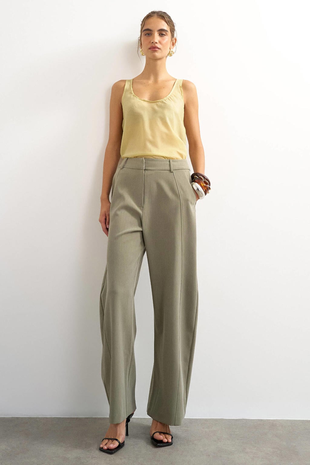 Taupe dames TOPSHOP barrel casual broek van polyester met high waist, rits, haak- en knoopsluiting en effen